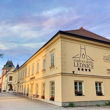 Zamecky Hotel Lednice Exteriör bild